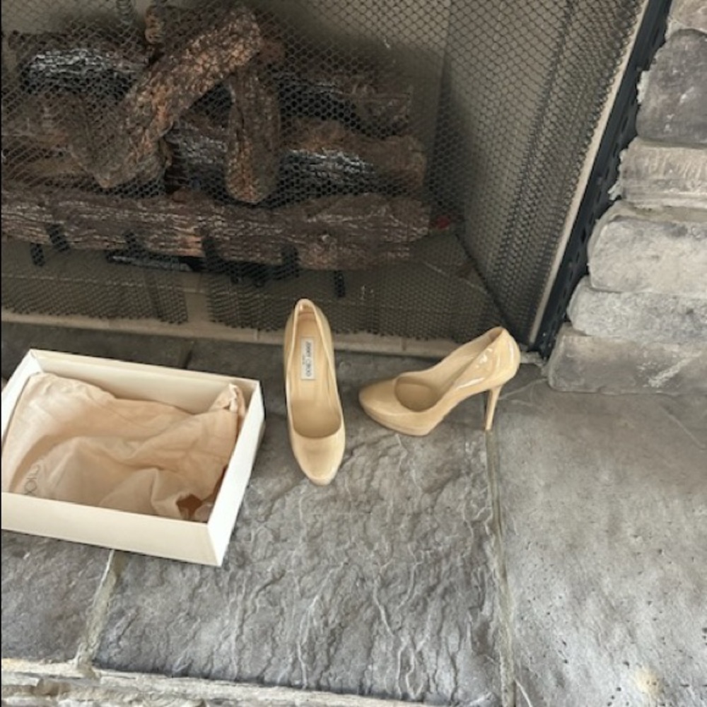 JIMMY CHOO HEELS 👠 SIZE 37  with BOX. SAX FIFTH AVENUE BEIGE